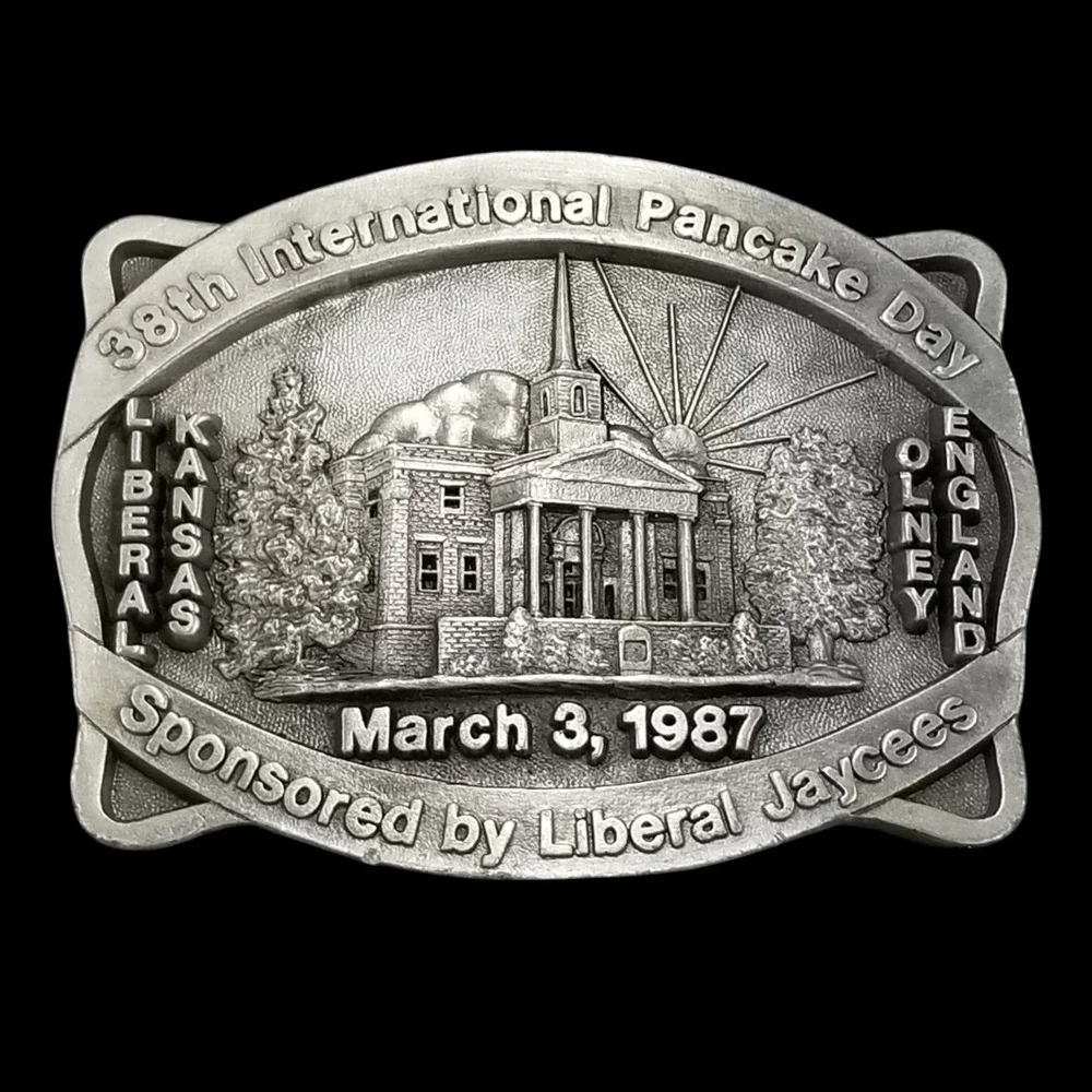 1987 International Pancake Day Belt Buckle Liberal Kansas‎ Olney England